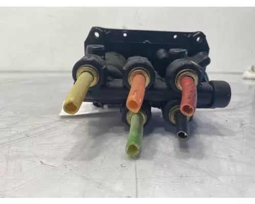 INTERNATIONAL Prostar Brake Proportioning Valve