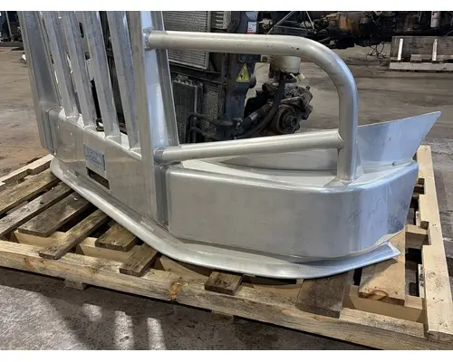 INTERNATIONAL Prostar Bumper Assembly, Front