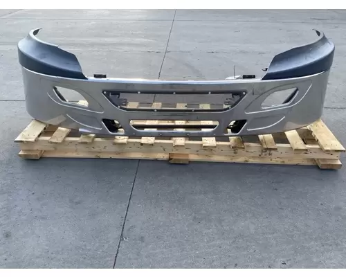 INTERNATIONAL Prostar Bumper