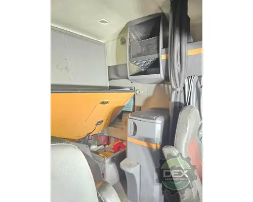 INTERNATIONAL Prostar Cab