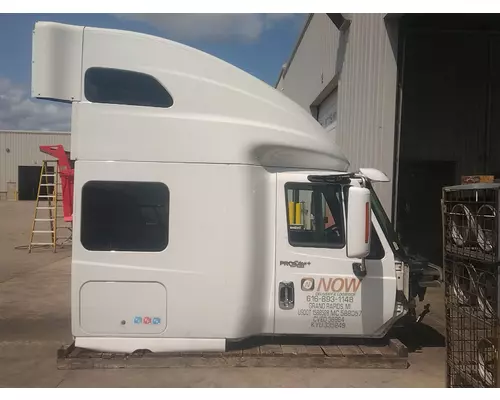 INTERNATIONAL Prostar Cab