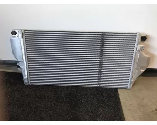 INTERNATIONAL Prostar Charge Air Cooler (ATAAC)