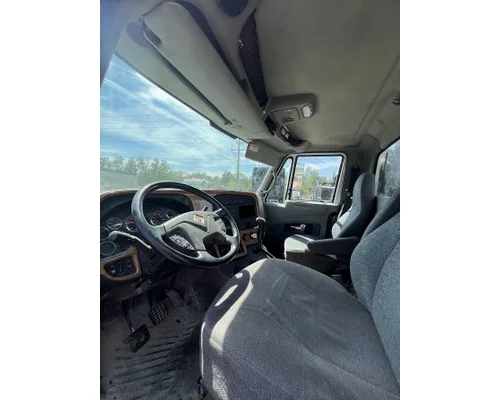INTERNATIONAL Prostar Complete Vehicle