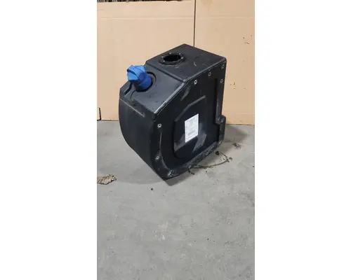 INTERNATIONAL Prostar DEF Tank