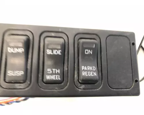 INTERNATIONAL Prostar Dash  Console Switch
