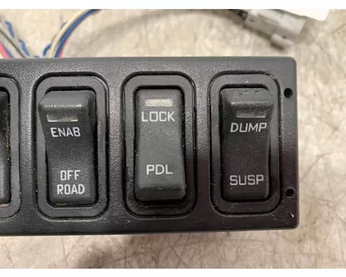 INTERNATIONAL Prostar Dash  Console Switch