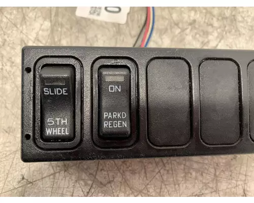 INTERNATIONAL Prostar Dash  Console Switch