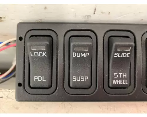 INTERNATIONAL Prostar Dash  Console Switch