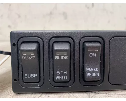 INTERNATIONAL Prostar Dash  Console Switch