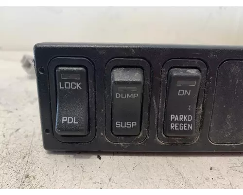 INTERNATIONAL Prostar Dash  Console Switch