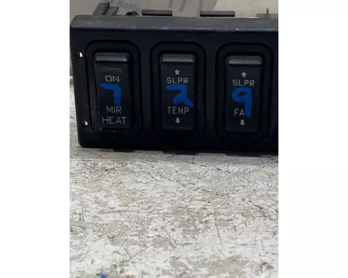 INTERNATIONAL Prostar Dash  Console Switch