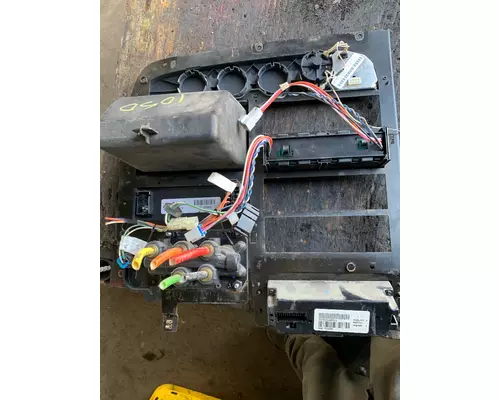 INTERNATIONAL Prostar Dash Panel