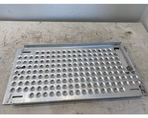 INTERNATIONAL Prostar Deck Plate