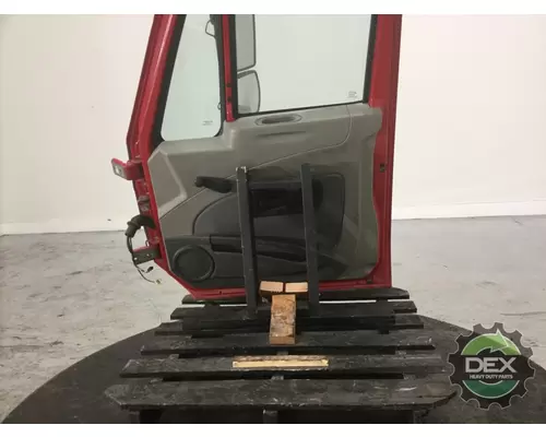 INTERNATIONAL Prostar Door Assembly, Front