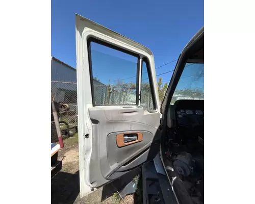 INTERNATIONAL Prostar Door Assembly, Front