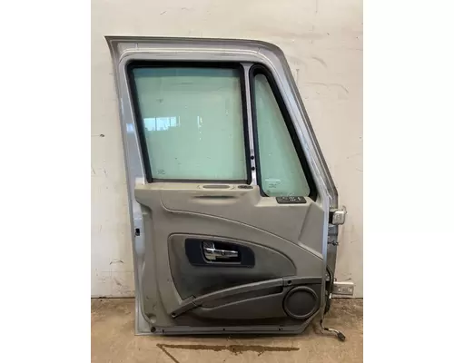 INTERNATIONAL Prostar Door Assembly, Front