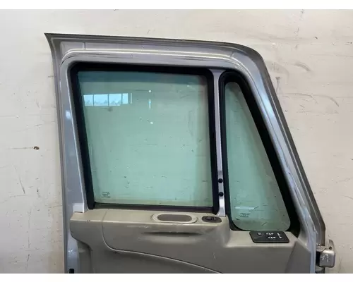 INTERNATIONAL Prostar Door Assembly, Front