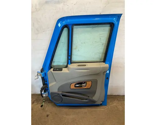 INTERNATIONAL Prostar Door Assembly, Front