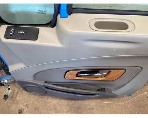 INTERNATIONAL Prostar Door Assembly, Front