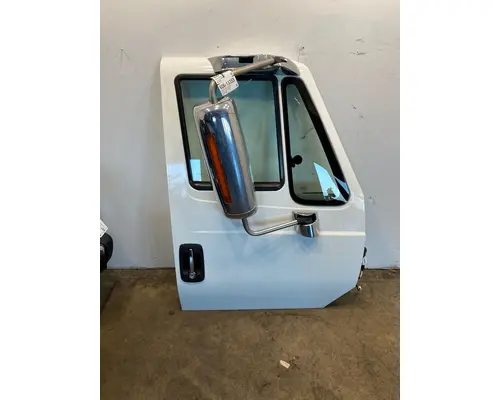 INTERNATIONAL Prostar Door Assembly, Front