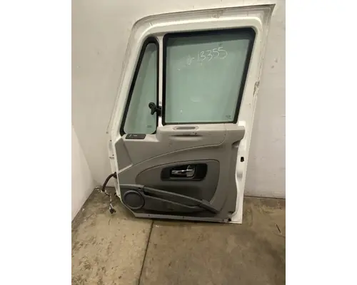 INTERNATIONAL Prostar Door Assembly, Front