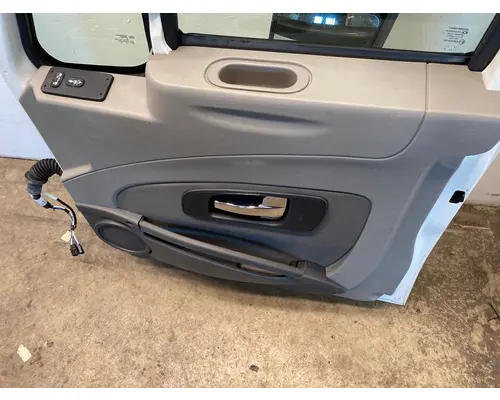 INTERNATIONAL Prostar Door Assembly, Front