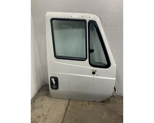 INTERNATIONAL Prostar Door Assembly, Front