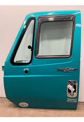 INTERNATIONAL Prostar Door Assembly, Front