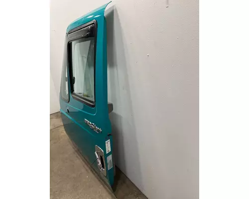 INTERNATIONAL Prostar Door Assembly, Front
