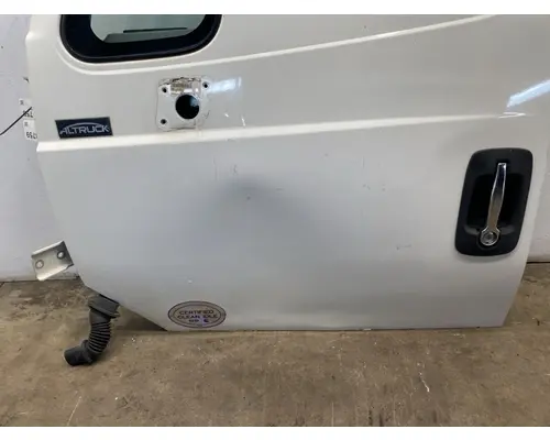 INTERNATIONAL Prostar Door Assembly, Front