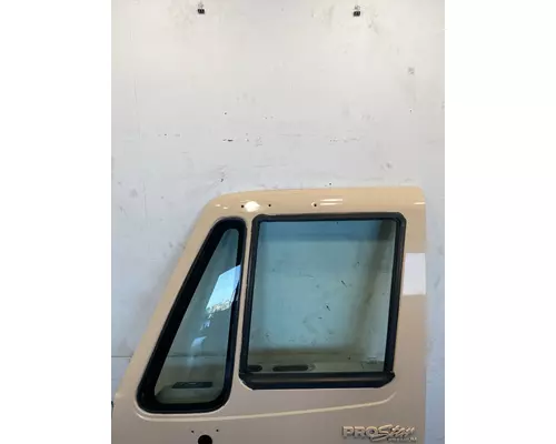 INTERNATIONAL Prostar Door Assembly, Front