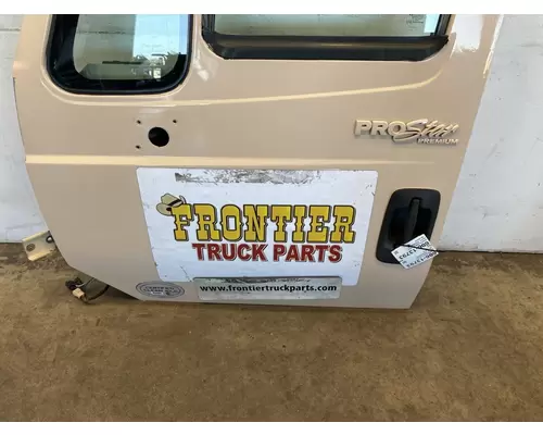 INTERNATIONAL Prostar Door Assembly, Front