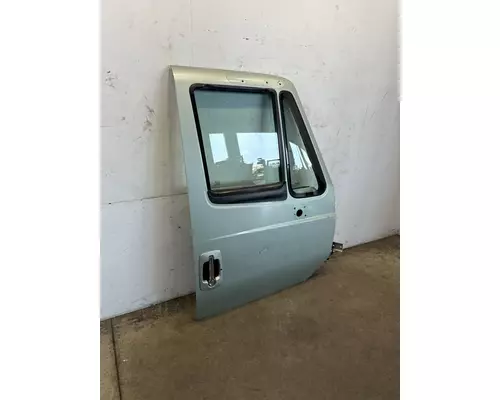 INTERNATIONAL Prostar Door Assembly, Front