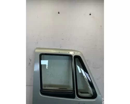 INTERNATIONAL Prostar Door Assembly, Front