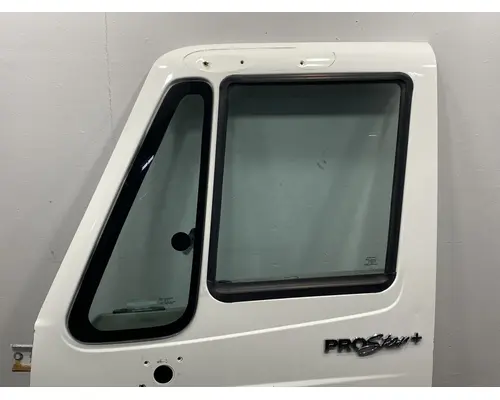 INTERNATIONAL Prostar Door Assembly, Front