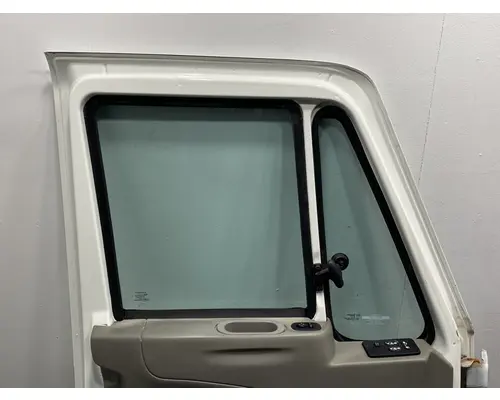 INTERNATIONAL Prostar Door Assembly, Front