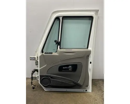 INTERNATIONAL Prostar Door Assembly, Front