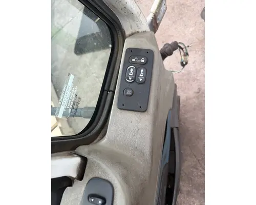 INTERNATIONAL Prostar Door Assembly, Front