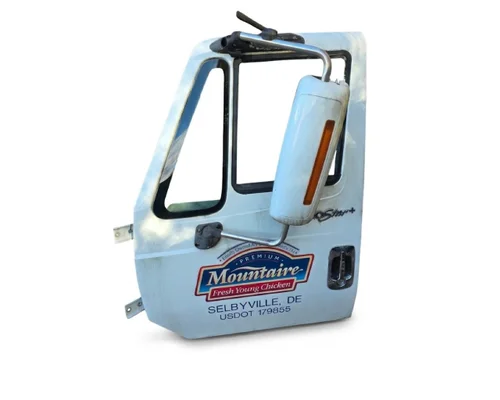 INTERNATIONAL Prostar Door Assembly, Front