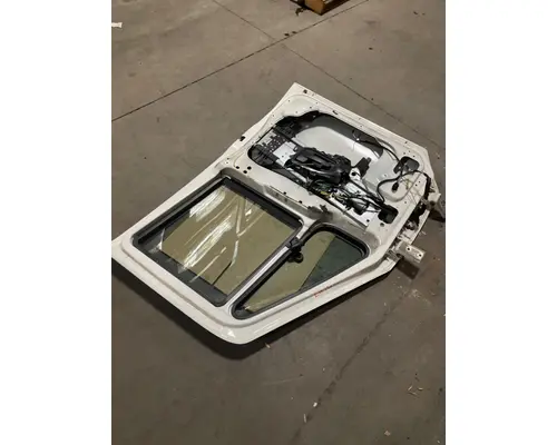 INTERNATIONAL Prostar Door Assembly, Front