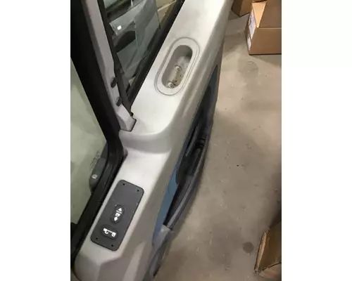 INTERNATIONAL Prostar Door Assembly, Front