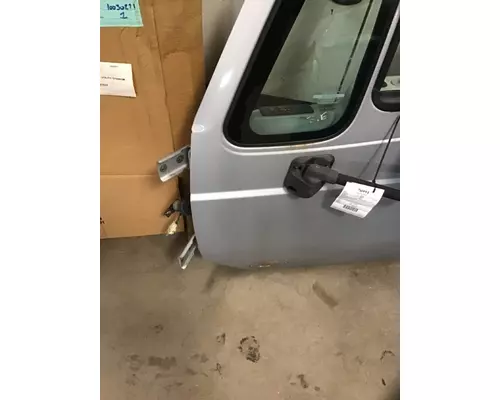 INTERNATIONAL Prostar Door Assembly, Front