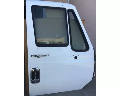 INTERNATIONAL Prostar Door Assembly, Front