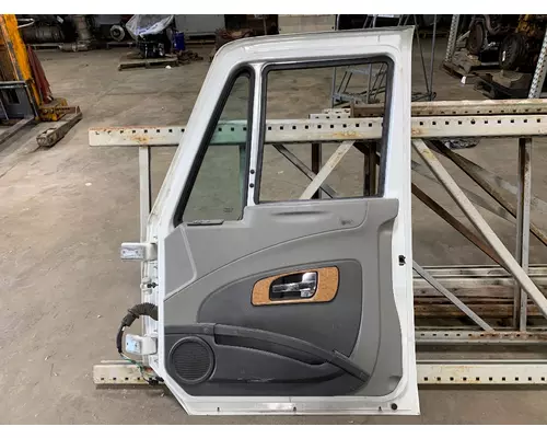 INTERNATIONAL Prostar Door Assembly, Front