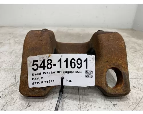 INTERNATIONAL Prostar Engine Mounts