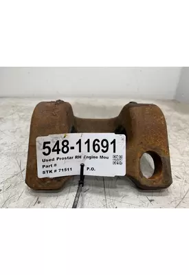 INTERNATIONAL Prostar Engine Mounts