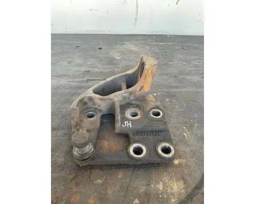 INTERNATIONAL Prostar Engine Mounts