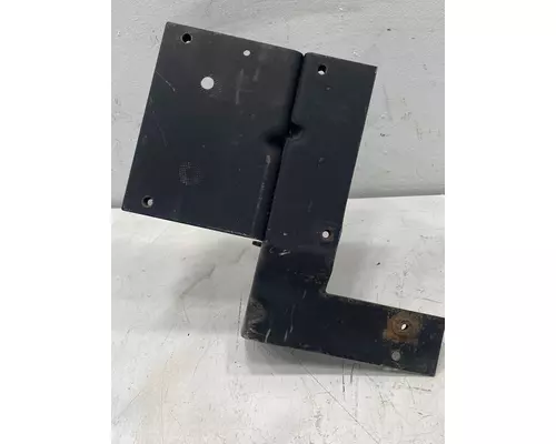 INTERNATIONAL Prostar Fender Bracket