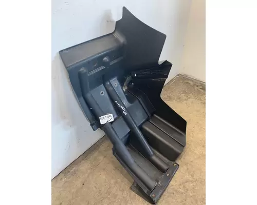 INTERNATIONAL Prostar Fender Extension