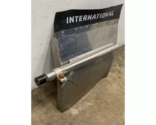 INTERNATIONAL Prostar Fender Extension